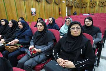 تجلیل از بهورزان برگزیده مرکز بهداشت شهرستان رشت